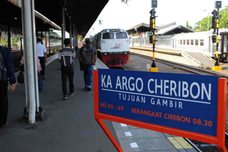 Sejumlah perjalanan KA Argo Cheribon jurusan Gambir Jakarta dibatalkan