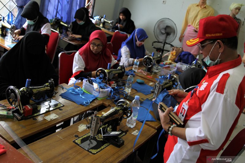 PEMBUATAN MASKER GRATRIS DI KENDARI