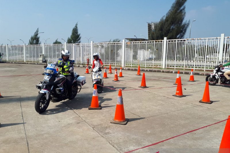 Penerbitan dan perpanjangan SIM di jajaran Polres di Jawa Barat ditunda