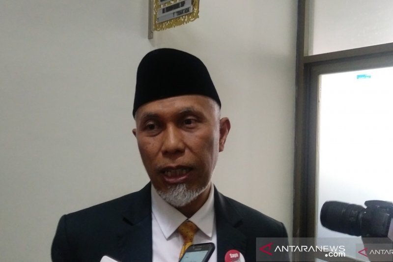 Padang resmi tetapkan status KLB COVID-19, shalat Jumat ditiadakan dua pekan