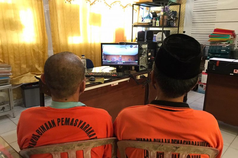 Sidang perkara pidana secara video daring di Lapas Tembilahan