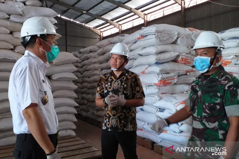Bulog pastikan stok beras pada 2020 di KSB terpenuhi dan tidak terpengaruh isu COVID-19