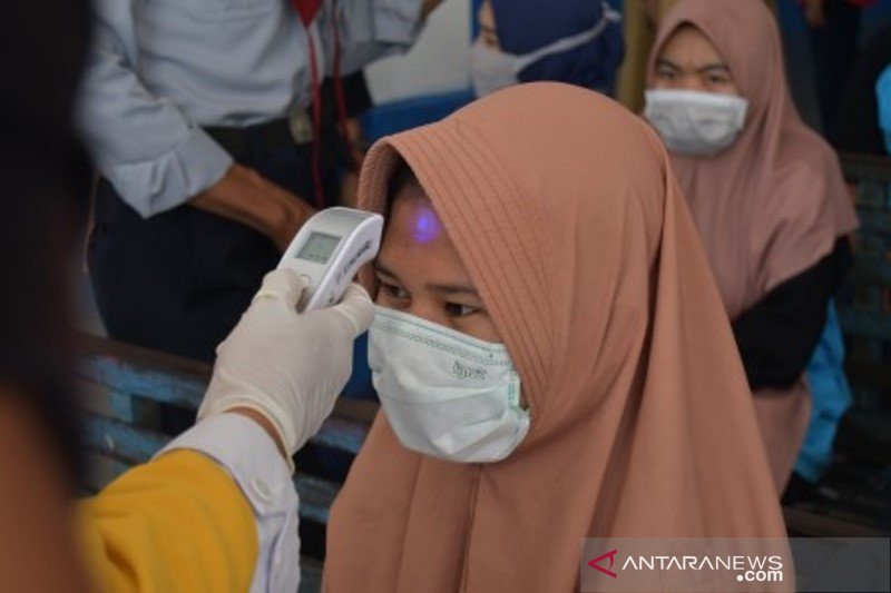 Perketat pintu masuk di Terminal Mamboro antisipasi COVID-19