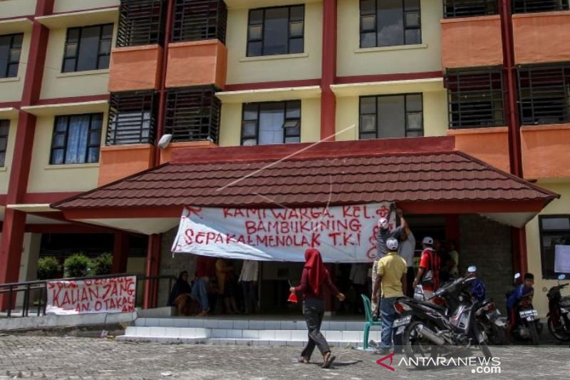 TOLAK RUSUNAWA REJOSARI JADI LOKASI KARANTINA TKI