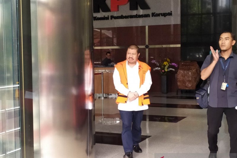 KPK telusuri aliran dana ke DPRD terkait korupsi Bupati Bengkalis