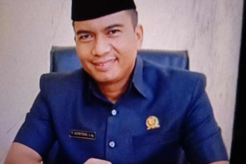 DPRD Lamtim desak Dinkes lengkapi APD tenaga medis puskesmas