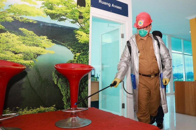 Gubernur Pimpin Penyemprotan Massal Desinfektan di Tanjung Selor