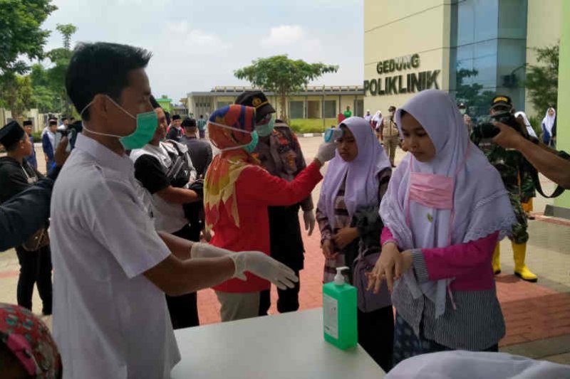 450 santri Lirboyo asal Indramayu jalani pemeriksaan sebelum ke rumah