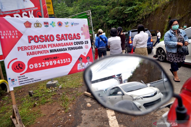 PEMERIKSAAN KESEHATAN DI PERBATASAN MINAHASA TENGGARA