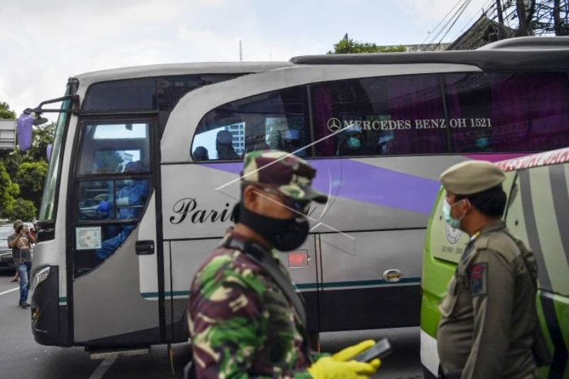 Pemindahan Jamaah Masjid Jami Kebon Jeruk Jakarta