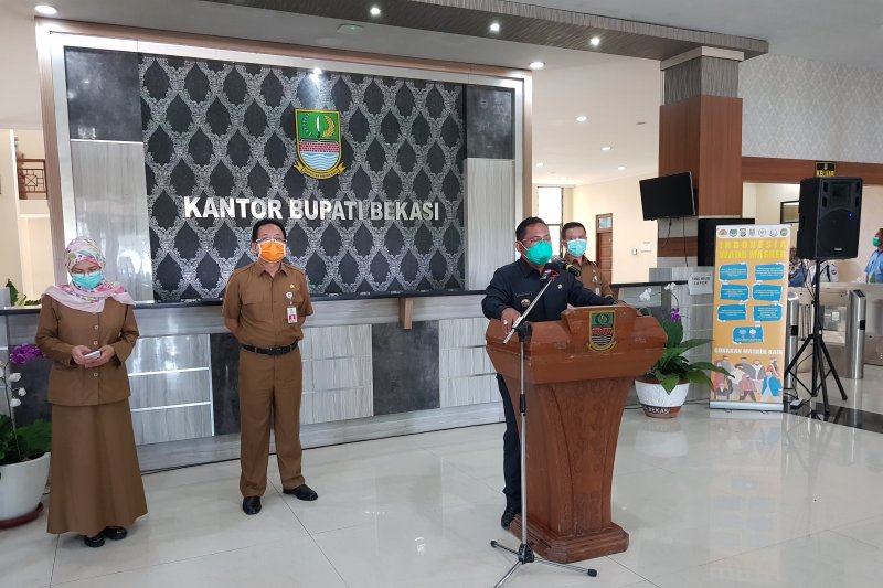 Perusahaan di Bekasi diminta berhenti operasi selama PSBB