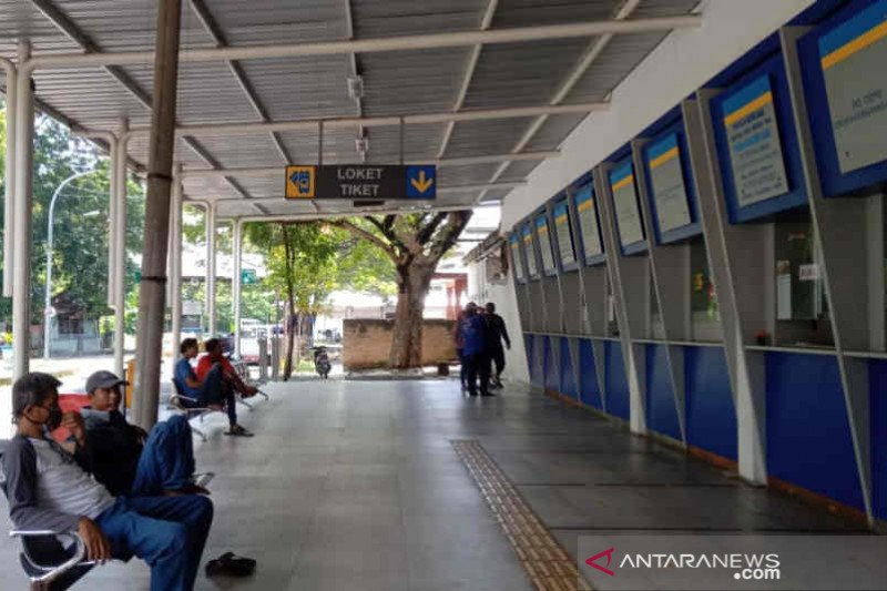 Bus Cirebon-Jakarta sudah tidak beroperasi setelah PSBB