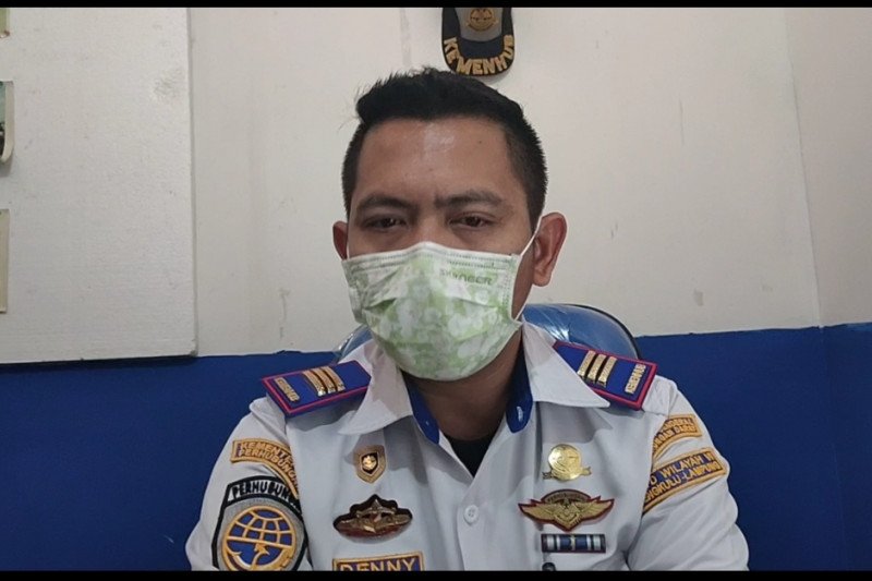 Seratusan santri diperiksa kesehatannya di Terminal Induk Rajabasa