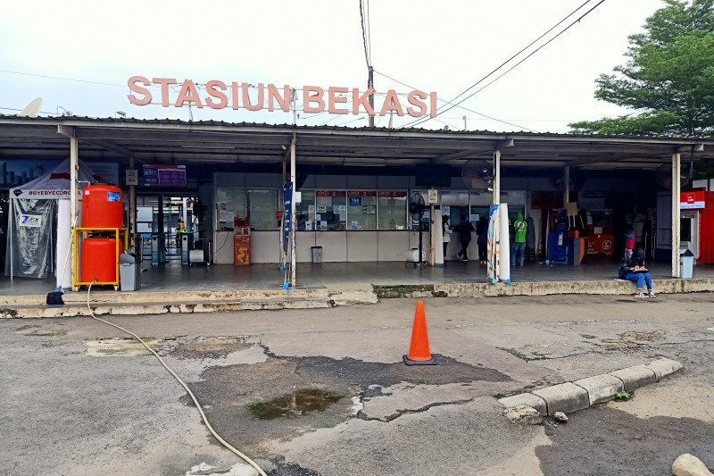 Perjalanan kereta Rabu pagi dari Stasiun Bekasi tidak terpengaruh PSBB