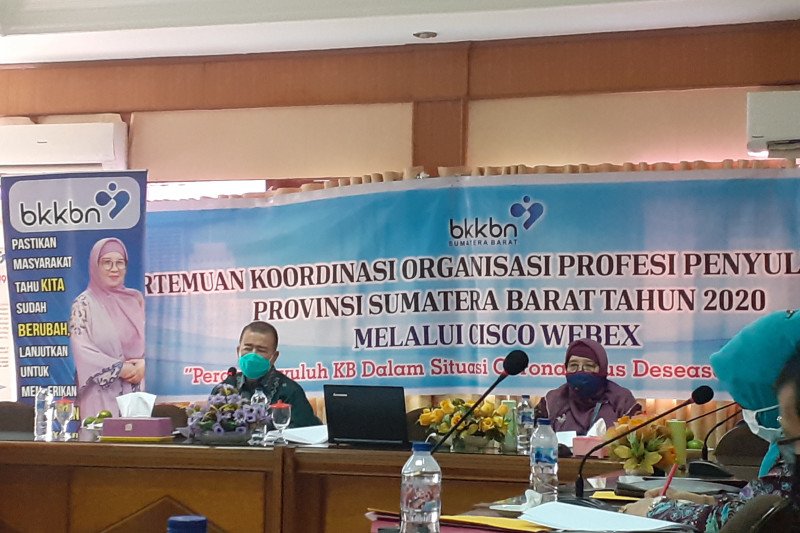 BKKBN Sumbar gelar rapat daring jalankan program Bangga Kencana saat COVID-19