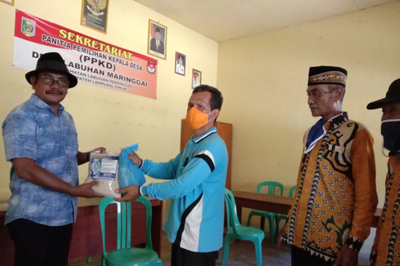 Anggota DPRD Lampung reses berbagi sembako