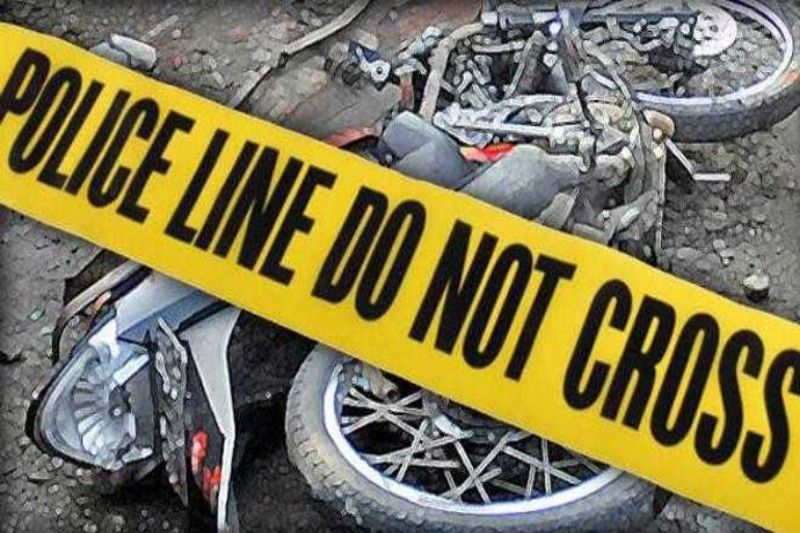 Tabrak dua pemotor, mobil diamuk massa di Jakbar