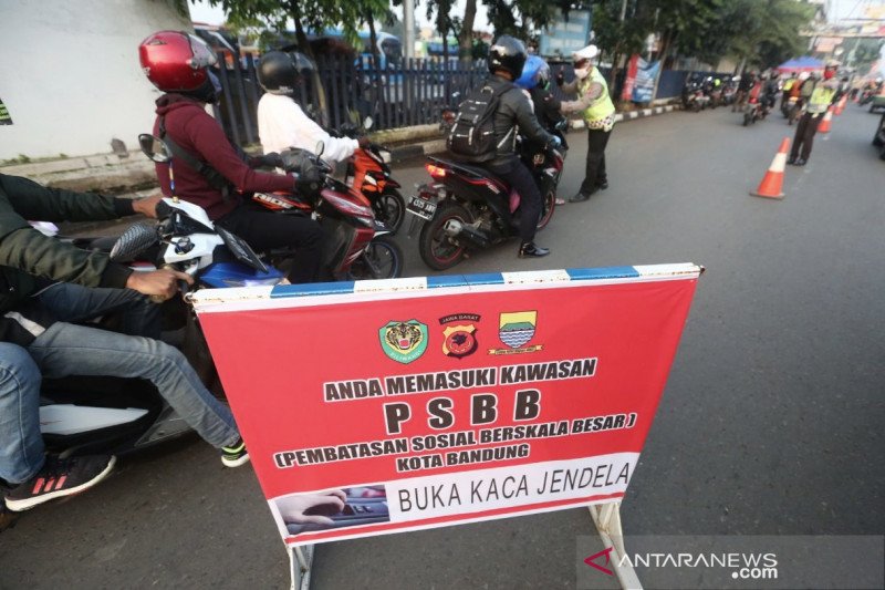 Warga terbanyak masuk Bandung hari pertama PSBB via GT Pasteur