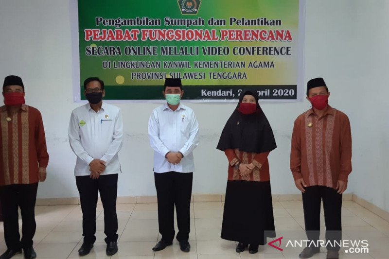 Wabah Corona, lima pejabat fungsional Kemenag Sultra dilantik secara daring