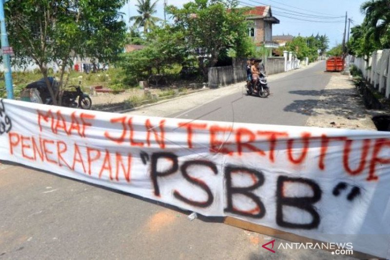 PENERAPAN PSBB DI PADANG