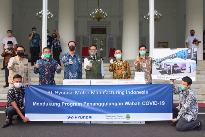 Hyundai Indonesia salurkan bantuan 10 ribu set APD untuk penanggulangan COVID-19 di Jabar