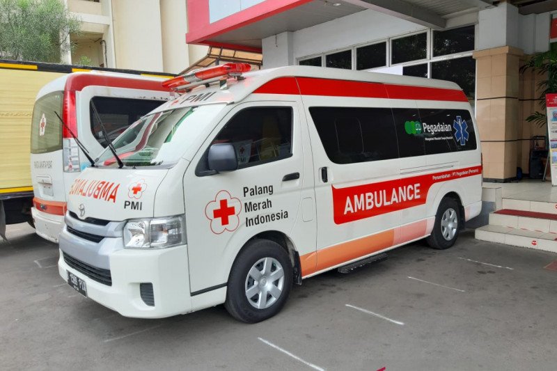 PMI modifikasi ambulans untuk bantu evakuasi pasien COVID-19