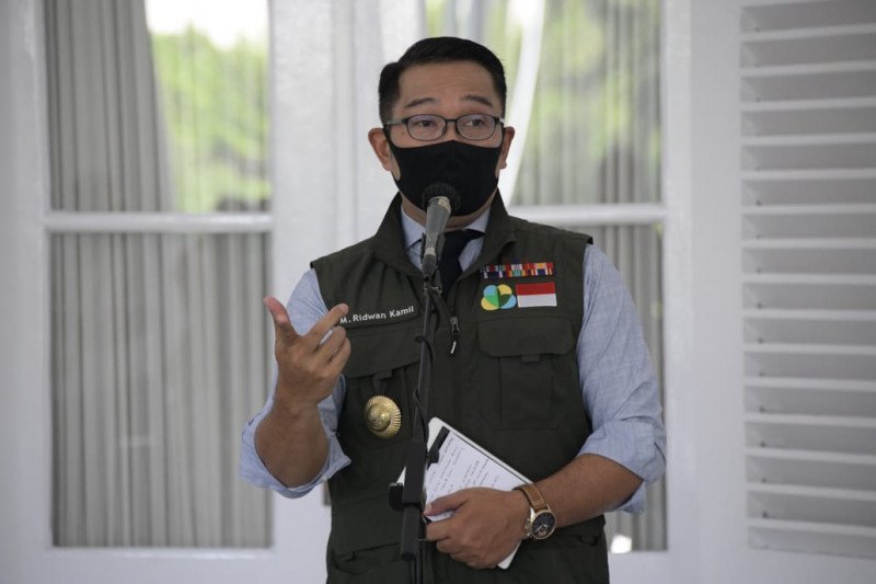 Gubernur Jawa Barat: Berdiam di rumah bentuk bela negara lawan COVID-19