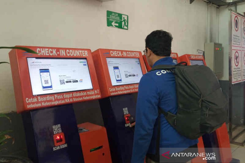 KAI Cirebon catat 47 persen pembatalan tiket melalui daring