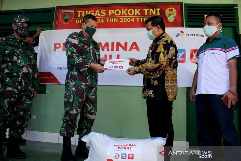Pertamina MOR VII beri bantuan beras kepada TNI