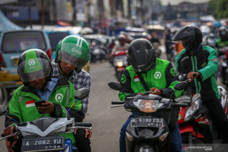 Kemarin, fitur baru WhatsApp hingga barang wajib naik ojek