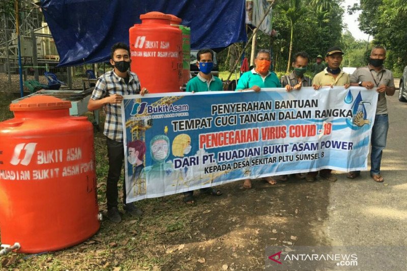 PLTU Sumsel 8 bantu fasilitas cuci tangan di empat desa cegah COVID-19