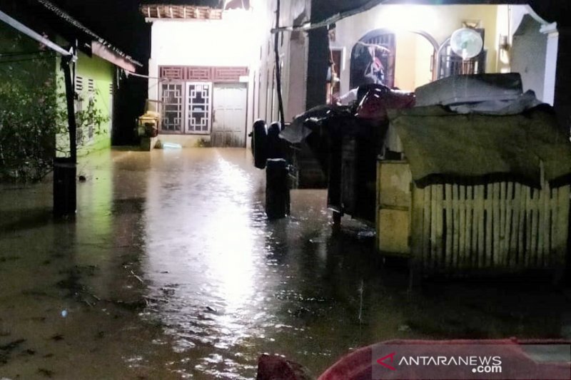 BANJIR OKU TIMUR 