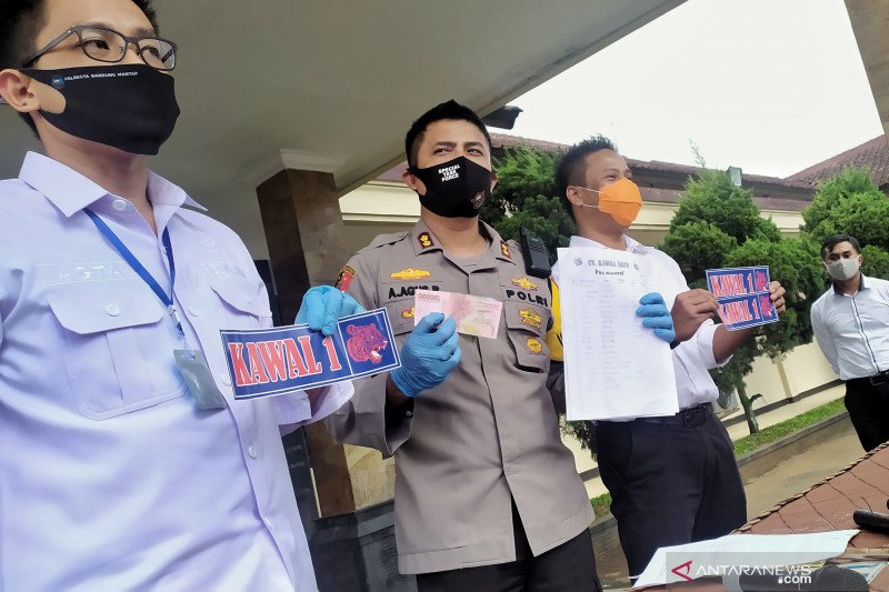 Polresta Bandung ungkap modus pungli manfaatkan PSBB