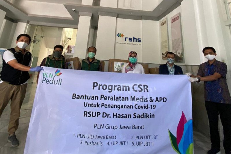 PLN Grup Wilayah Jawa Barat salurkan bantuan APD ke RSHS Bandung