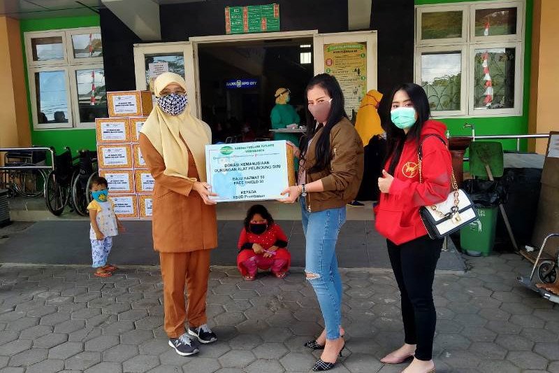 KPF bagikan APD kepada tiga rumah sakit di Yogyakarta