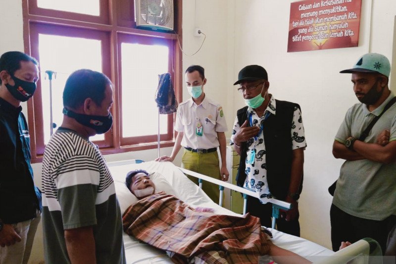 Pembina Yayasan Vioni Bersaudara tanggung seluruh biaya siswa korban kecelakaan