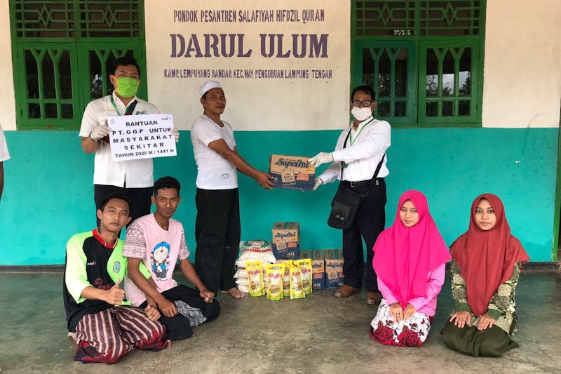 GGP salurkan 2.590 paket sembako bantu warga terdampakCOVID-19