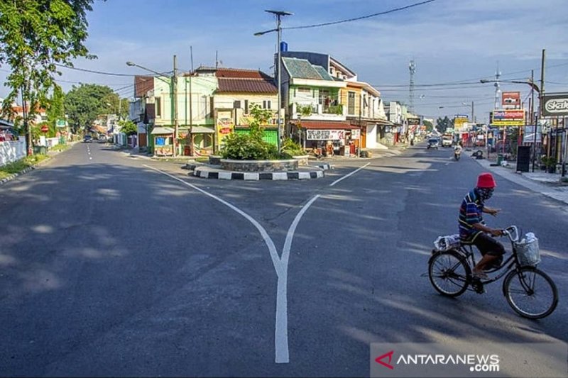 Pemkab Karawang belum putuskan lanjutkan PSBB