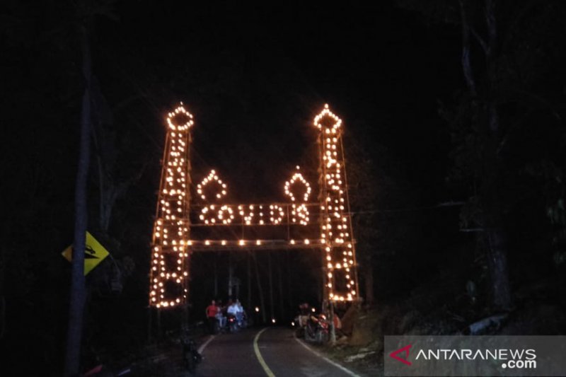 Gerbang COVID -19 di Serasan sambut Idul Fitri