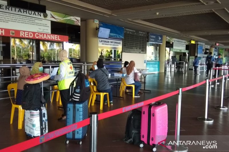 Pemeriksaan di Bandara Hang Nadim Batam