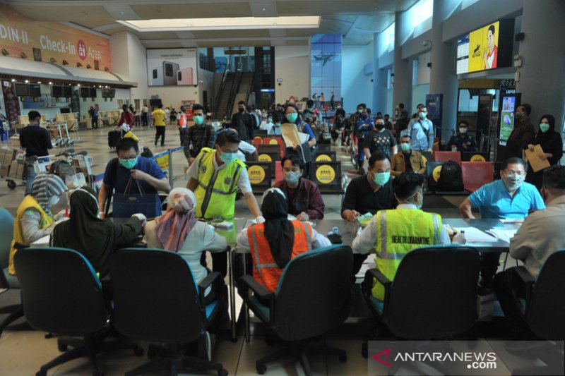 Penerbangan jelang Idul Fitri di Bandara SMB II Palembang