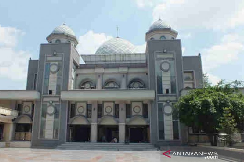 Shalat Idul Fitri di Kota Bogor dilaksanakan di rumah