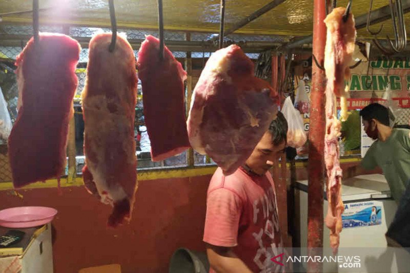 Harga daging sapi di Indramayu melonjak jadi Rp160 ribu per kilogram