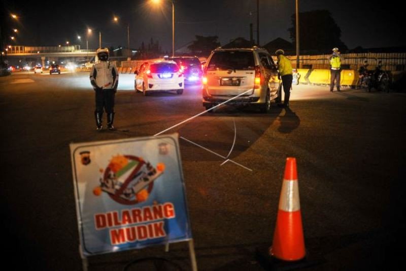 Pemeriksaan Kendaraan Di  Gerbang Tol Cileunyi