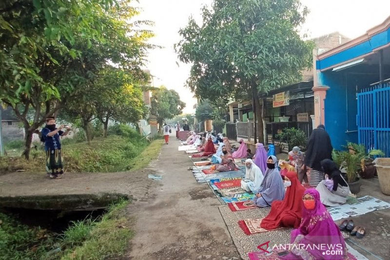 Bupati Bandung minta warga jalankan protokol kesehatan