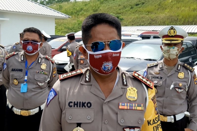 PJR Ditlantas Polda Lampung amankan puluhan travel gelap