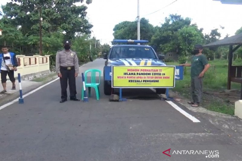 Polisi Cianjur pulangkan ratusan kendaraan wisatawan tujuan pantai selatan