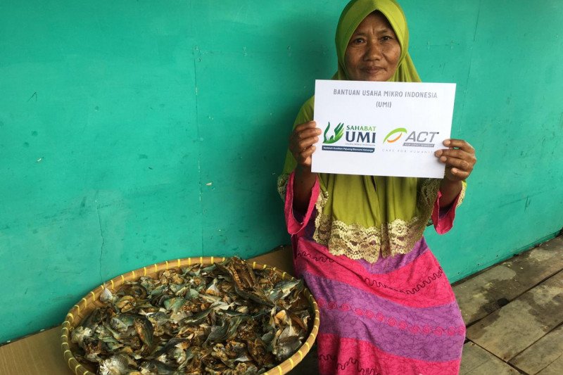 ACT Lampung gulirkan program sahabat UMI dengan memberikan bantuan modal kepada pengusaha