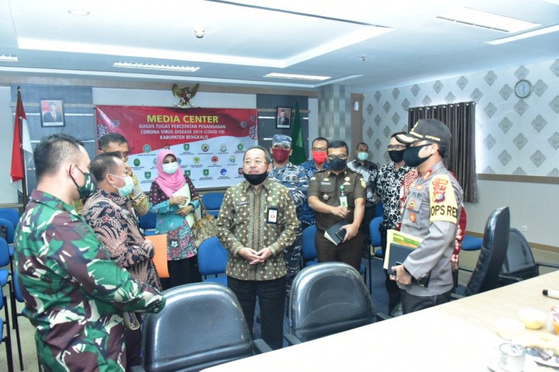 Plh Bupati Bengkalis imbau masyarakat ikuti protokol kesehatan