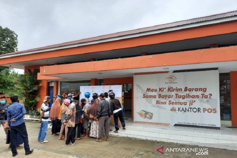 Warga penerima BSL di Baubau berharap tahap dua segera terealisasi